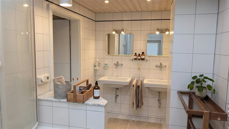 ASS17 Wohnhaus Bad Waschbecken
