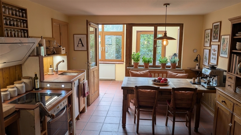 ASS17 Wohnhaus K�che